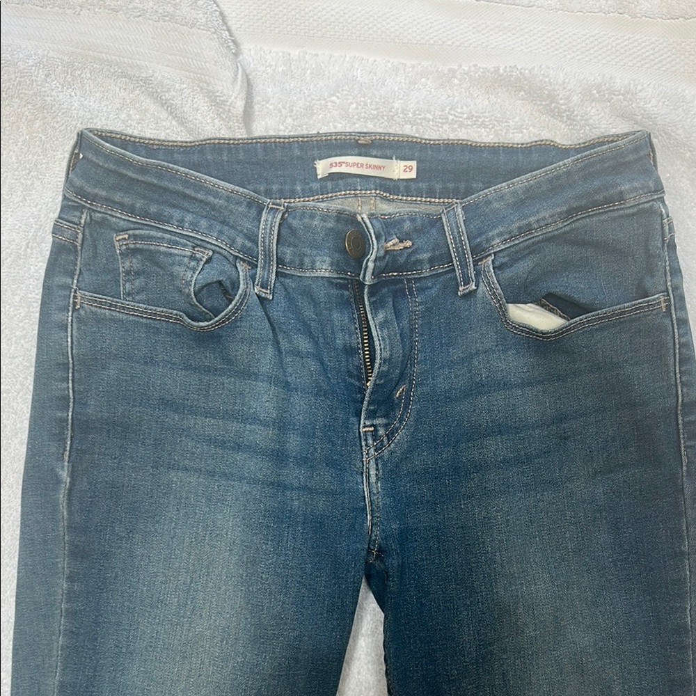 LEVI’S 535 Super Skinny Denim Jeans